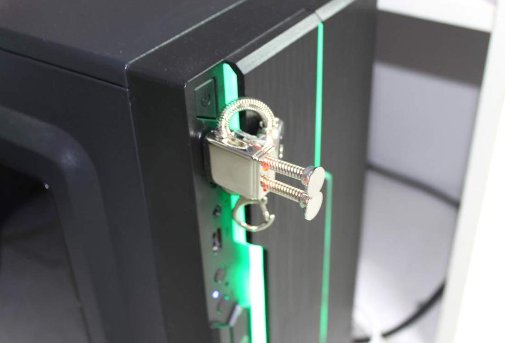 Olive-G Robot-shaped USB Flash Memory Keychain 16GB