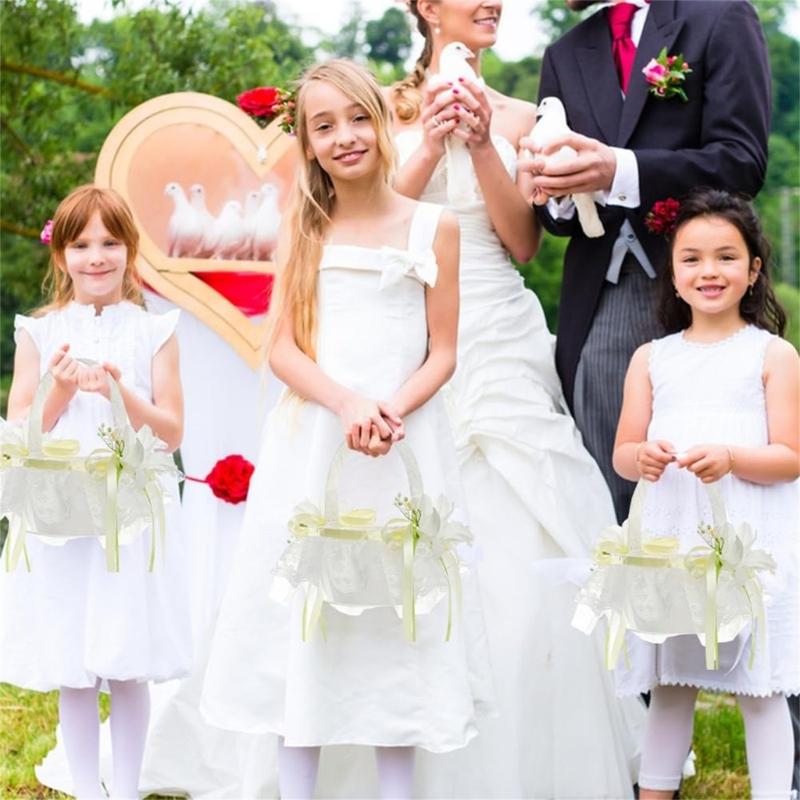 Elgant Wedding Ceremony Flower Basket Flower Girl Basket with Lace Wrapped Easy To Hold Handle Flower Basket for Bride