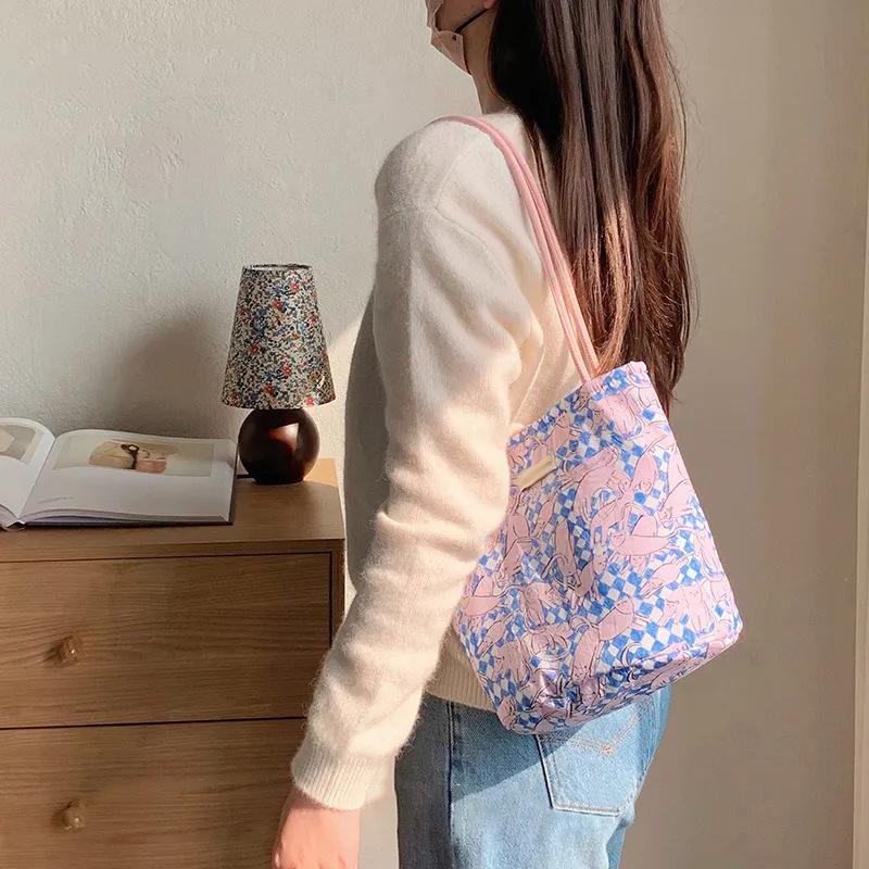 Sleepy Powder Cat Floral Shoulder Tote Bag for Women