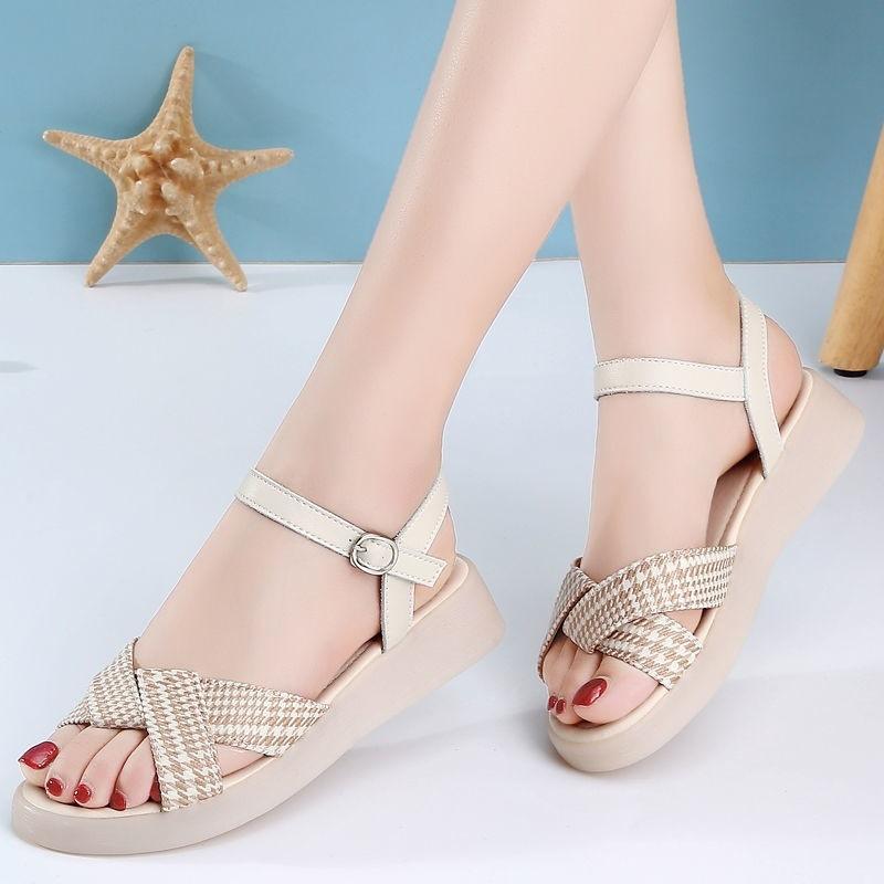 

Sandals women s summer fashion outer wear 2025 new flat-bottomed casual versatile fairy style soft-soled women s shoes with skirt shoes 35