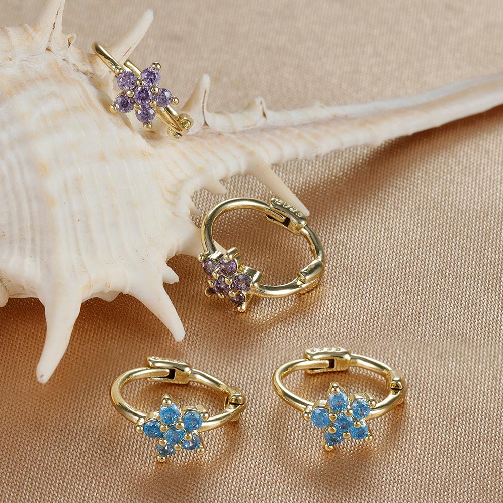 2 Stück Huggies Creolen für Damen Einfach Edelstahl Kleiner Kristall Zirkonia Knorpel Blume Ohrringe Piercing Schmuck