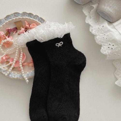 Lolita Style Japanese Kawaii Women Socks Cute Frilly Ruffle Socks Solid White Black Mesh Lace Girls Sweet Harajuku Short Socks