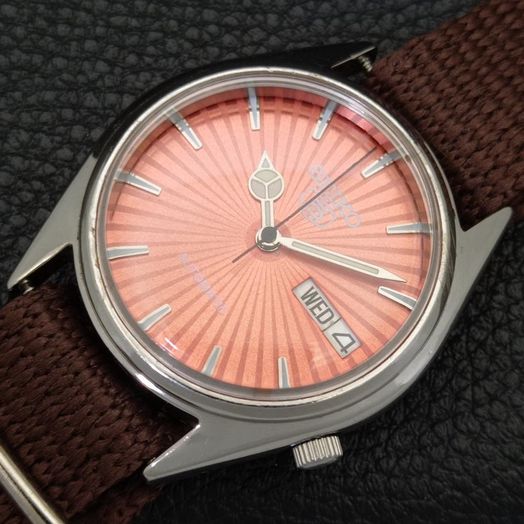 VINTAGE SEIKO 5 AUTOMATIC 7S26A JAPAN MENS PEACH COLOR DIAL WATCH a701659-5 R206c-a701659
