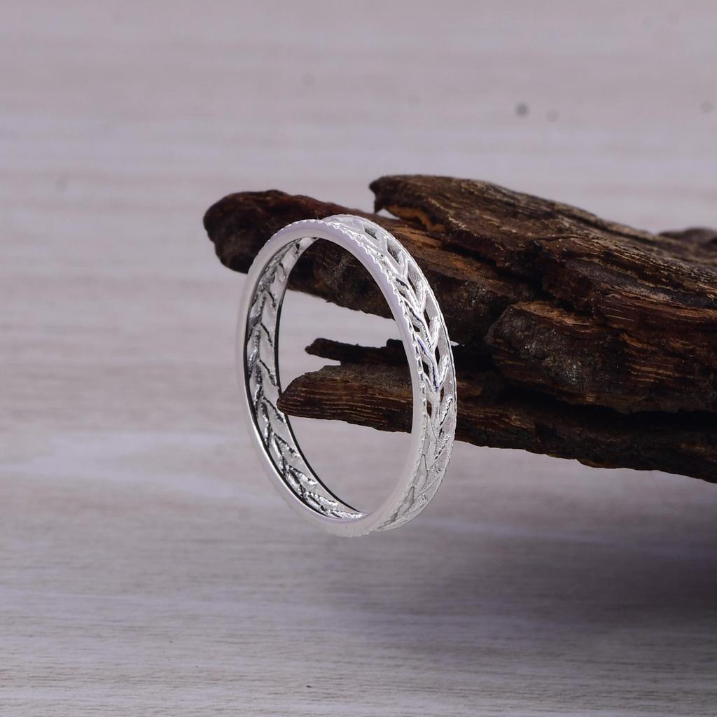 Leaf Pattern Ring, 925 Sterling Silver Band Ring, Nature Inspired Ring, Minimalist Stackable Ring, Vine Band Ring, Dainty Silver Ring, Gift for Her