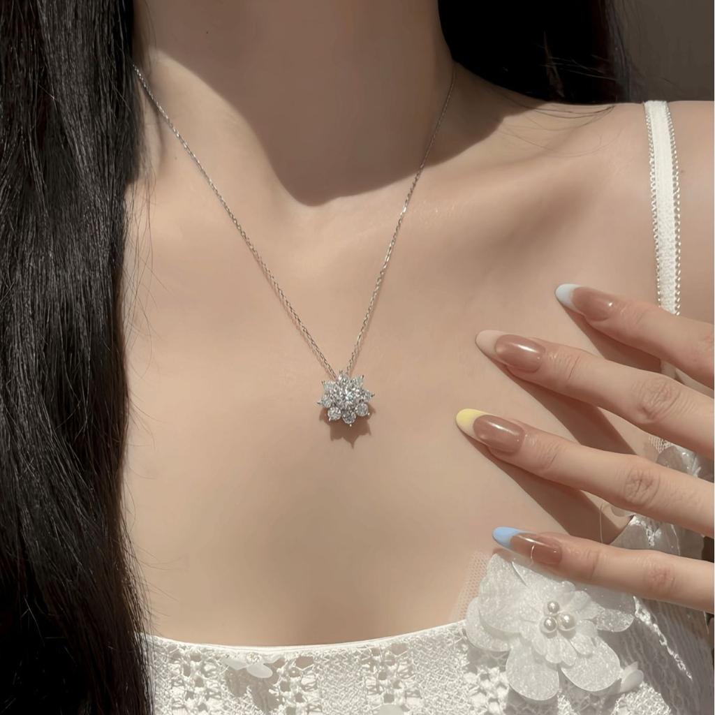 Sunflower Moissanite Pendant Necklace Sterling Silver Sparkling Flower Jewelry for Women