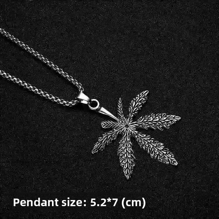 Titanium Steel Necklace Men's Trendy Brand Versatile Collarbone Chain Light Luxury Niche Design High-end Cuban Pendant Neck Chain Accessories