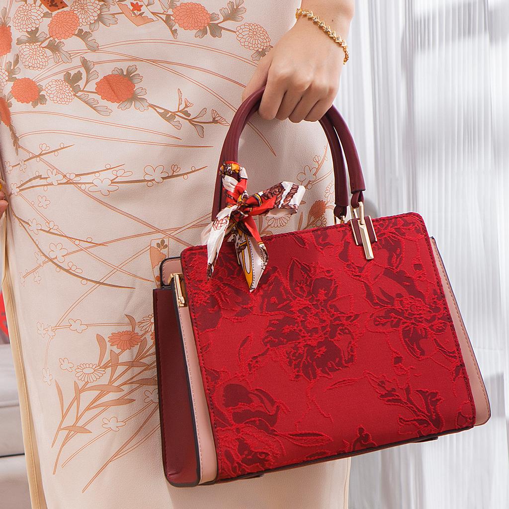 New Chinese Style 2024 Spring/Summer Jacquard Handbag for Women, Red Bridal Bag, Wedding Gift, Mother's Bag