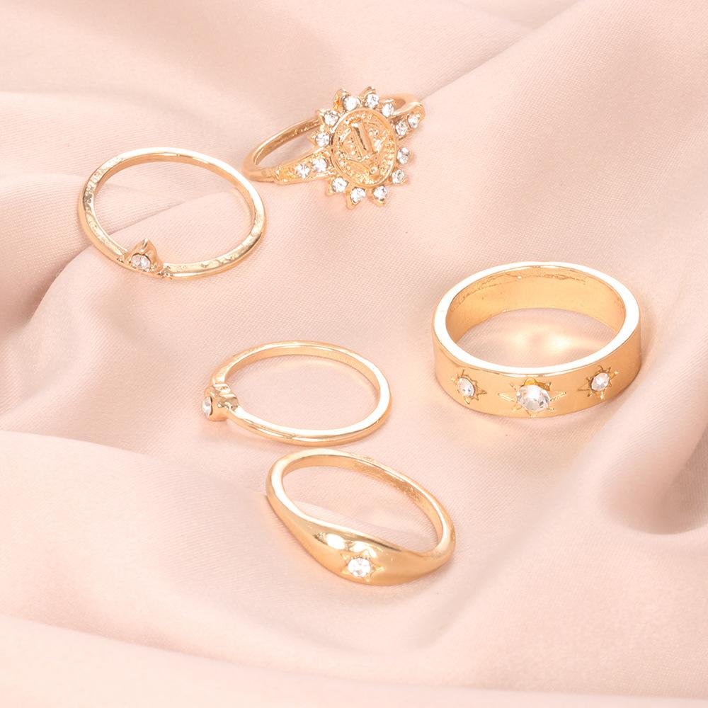 Retro Pattern Ring With Diamonds, Love Lord Totem Ring 5-Piece Set, Ring 5-Piece Set