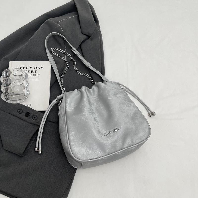 New New Chinese Pleated Chain Cloud Bag Fashionable Three-purpose Single-piece Underarm Bag Niche Messenger Bag
