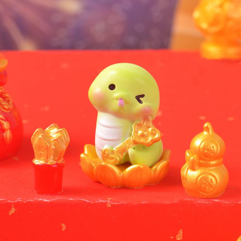Cute Little Green Snake New Year OrnamentHome Desktop DecorationSimulation Resin Handicraft
