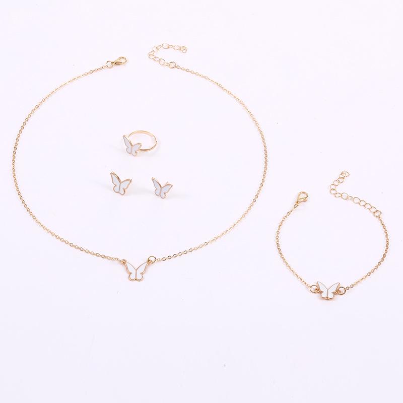 Exquisite White Butterfly Glaze Necklace: A Simple, Versatile, and Fashionably Elegant Clavicle Chain Set.