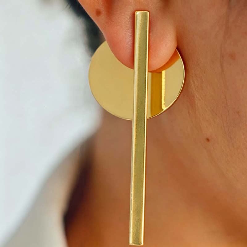 2026 New Trendy Gold Color Long Round Pendant Earrings For Women Minimalist Metal Geometric Statement Earrings Jewelry Gift