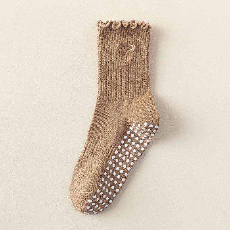 Women's Non-Slip Mid-Calf Pilates Yoga Socks with Bow Embroidery