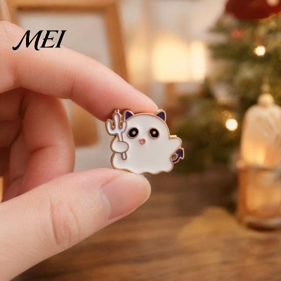 Ghost Enamel Pin Spooky Halloween Brooch Pin, Pumpkin Skull Haunted House Decorative Accessory for Sweaters Coats Bags Hats Scratch-resistant