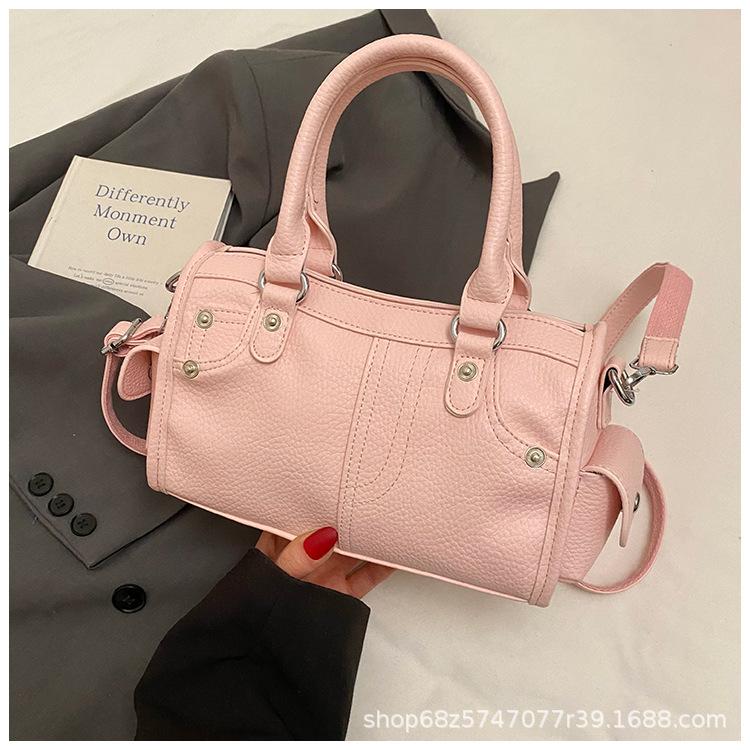 Spring New Product High-end Texture Fashionable Versatile Going Out Pillow Bag Women's 2025 New Shoulder Bag Portable Messenger Bag