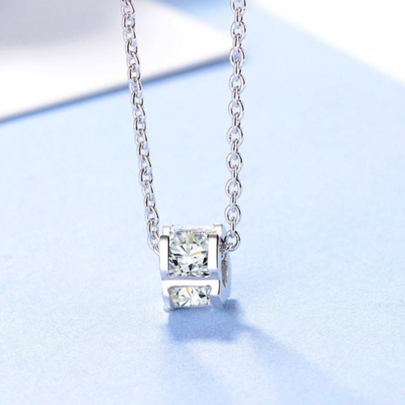 New Moissanite 925 Sterling Silver Necklace Simple Pendant Chain Fine Jewelry for Woman Wedding Sparkling Classic Party Gift