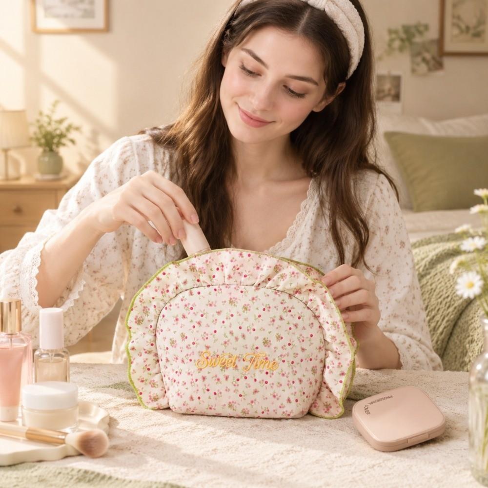 Shell Shape Toiletry Pouch Ruffle Travel Pouch Multipurpose Cosmetic Bag Daily Use