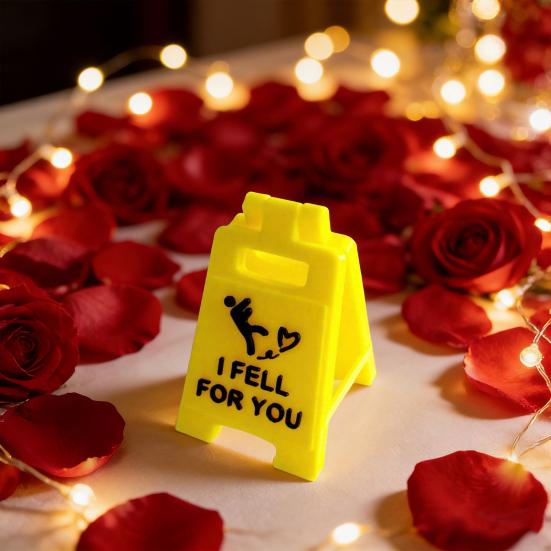 Romantic "I Fell for You" Mini Sign Funny Valentine's Day Gift for Boyfriend Girlfriend Husband Wife Cute Love Gift for Anniversary Christmas