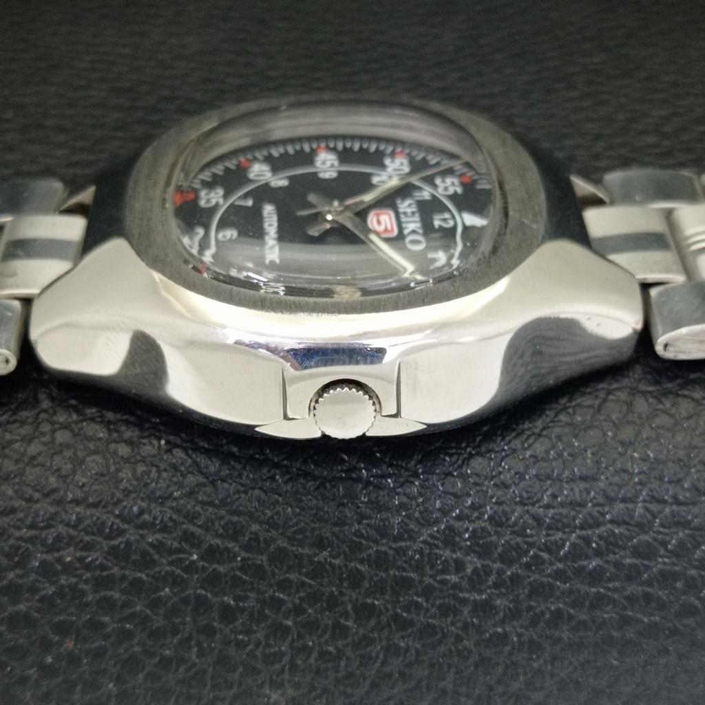 GENUINE VINTAGE SEIKO 5 AUTOMATIC 7019A JAPAN MENS BLACK DIAL WATCH A702473-5 R124-a702473