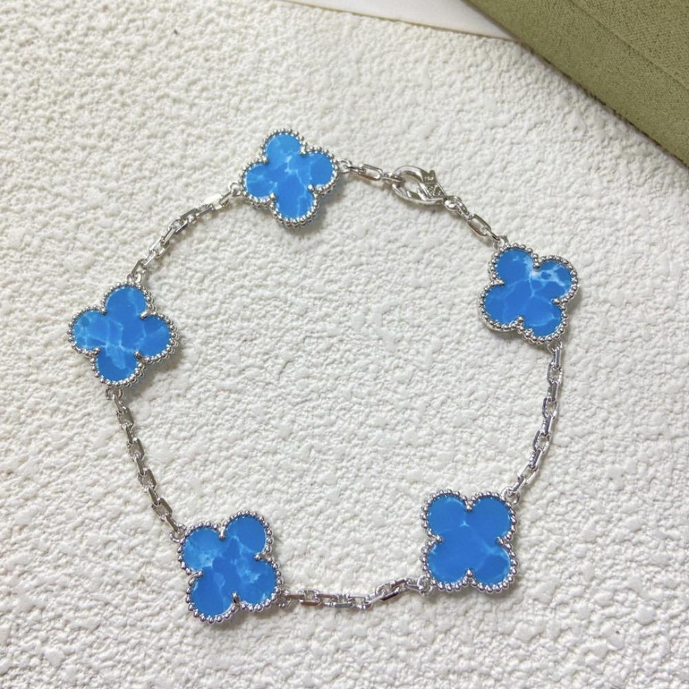 Hochwertiges Kleeblattarmband für Damen Fünf-Blüten-Armband mit natürlichem weißen Perlmutt und rotem Karneol