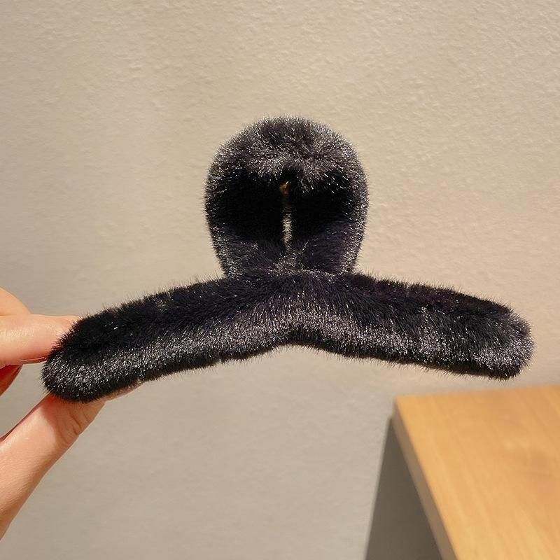 High-Grade Feather and Ostrich Hair Shark Clip for Autumn/Winter - Elegant Ponytail Headdress