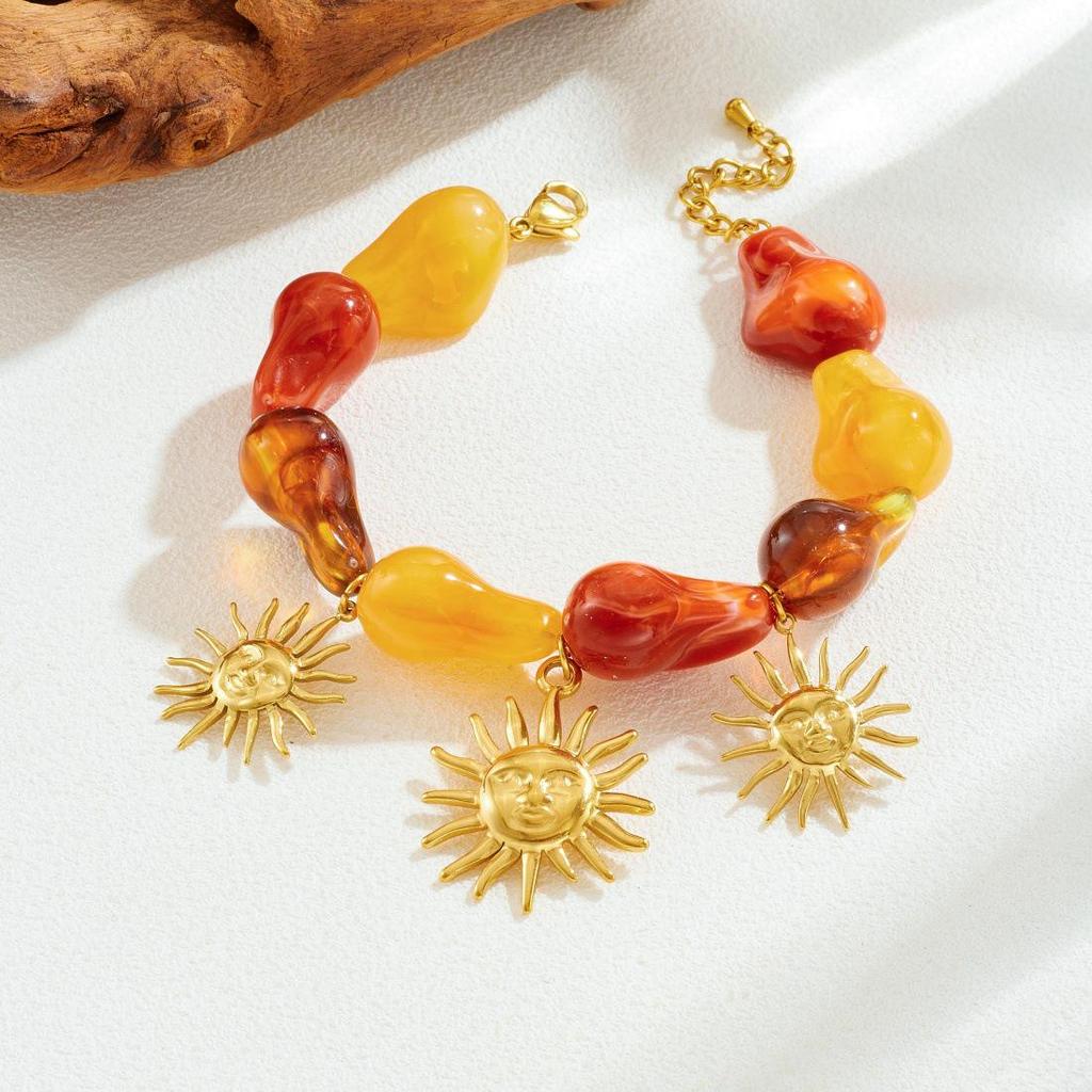 Gold-Plated Sun Pendant Jewelry Set with Human Face and Irregular Resin Beaded Chain