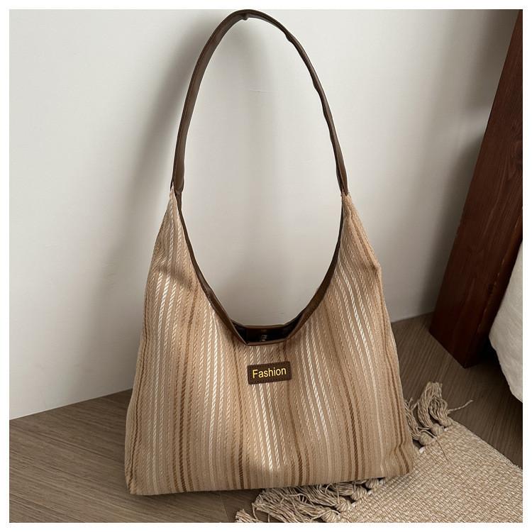 Elegant Urban Minimalist Winter Striped Nylon Fashionable Spacious Single Shoulder Tote Bag Women хаки