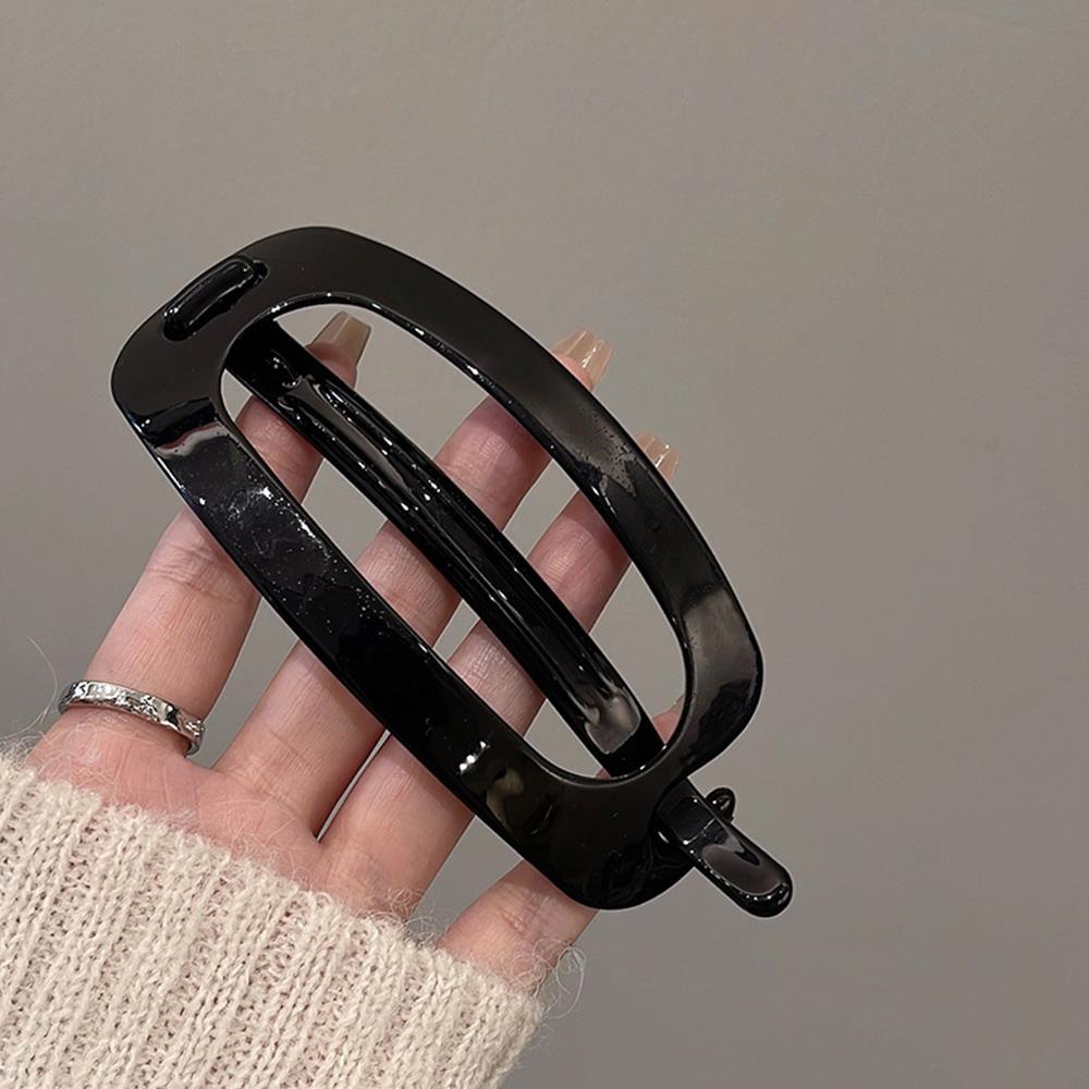 Vintage Hollow Oval Twist Hair Clips for Women Elegant Long Hair Duckbill Clips Bun Hairpins Ornament Fashion Hair Accessories