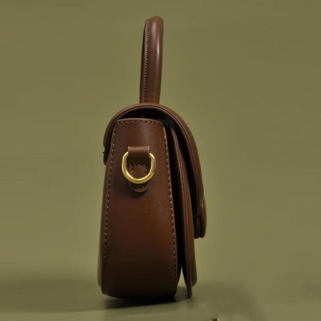 Vintage handbag niche single shoulder bag Small square bag all crossbody bag length 18cm wide 5cm high 14cm
