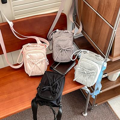 Koreanische Version Messenger Bag Damen 2025 Neu Einfache Schleife Kleine quadratische Tasche Lässig für unterwegs Handy-Tasche Vielseitig Wasserflaschen-Tasche