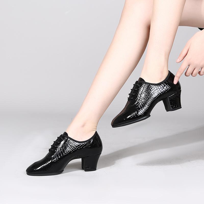 Damen Tanzschuhe Square Dance Tanzschuhe Gesellschaftstanz Sailor Dance Lateinamerikanische Tanzschuhe Moderne Tanzschuhe