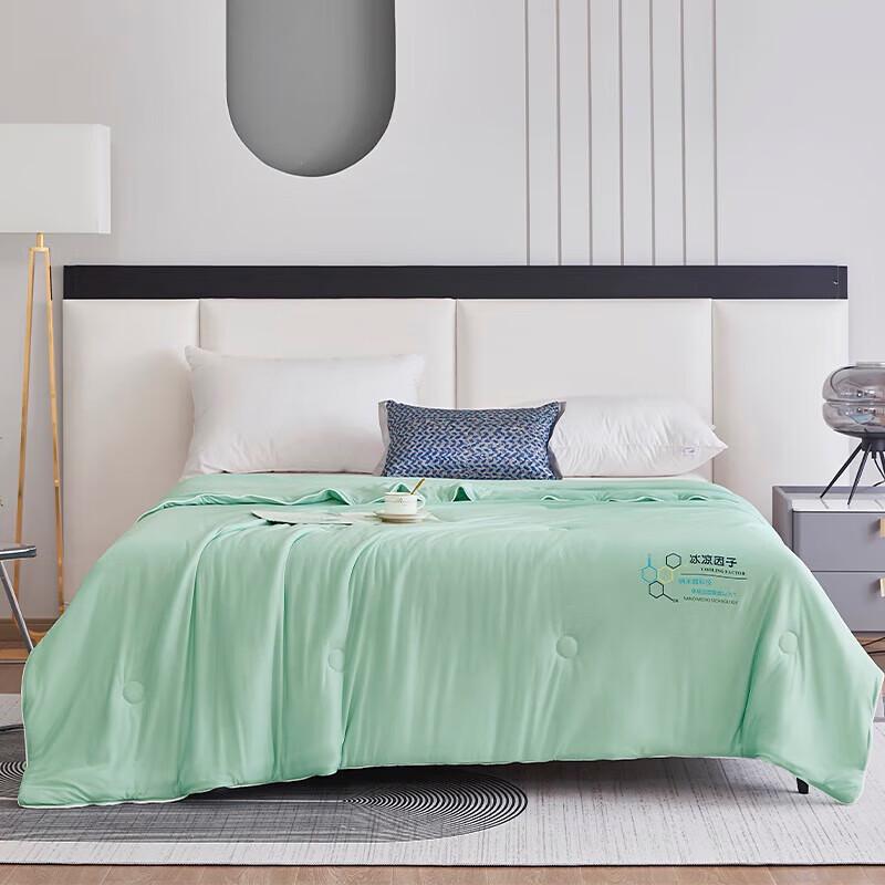 

Red Dragonfly Ice Cream Cool Feeling Quilt