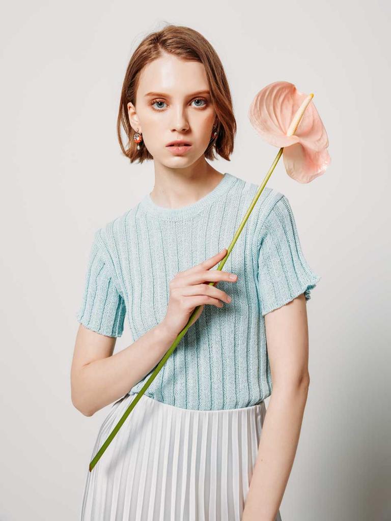 AYIHOLIC CASHMERE Short Sleeve Frill Ribbed Round Neck