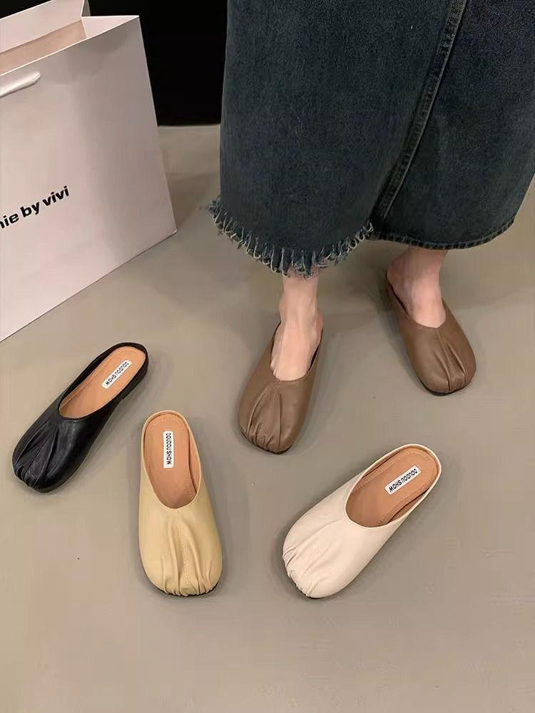 Baotou Half Slippers Women's Wear 2025 New Spring and Summer Flat Bottom Pregnant Women Lazy Grandma Half Tray French Niche Sandals