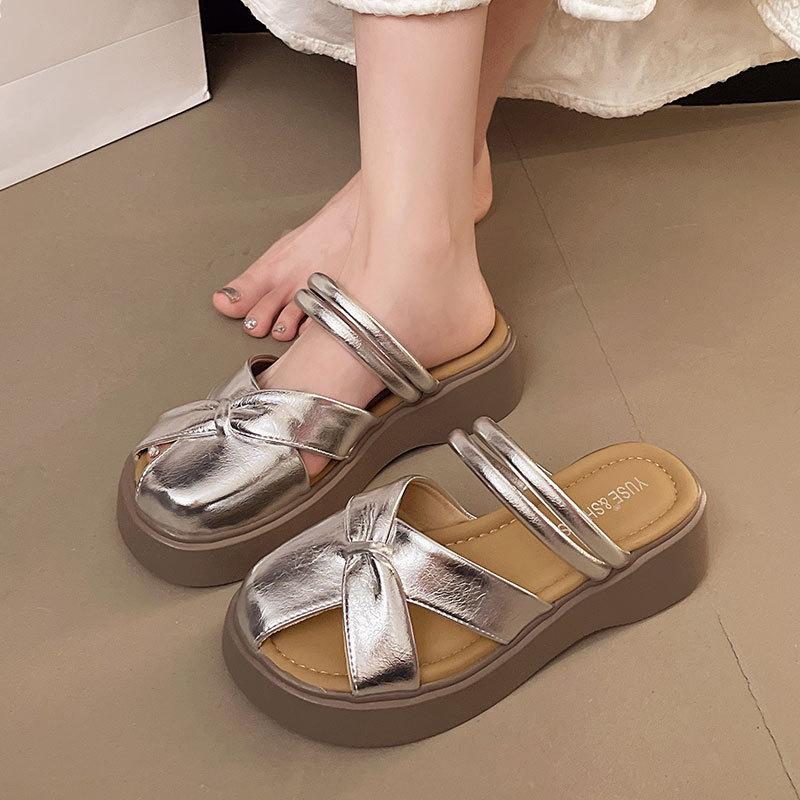 Baotou half slippers women's new models in 2025 summer two wear thick bottom design sense hollow one pedal lazy half tray