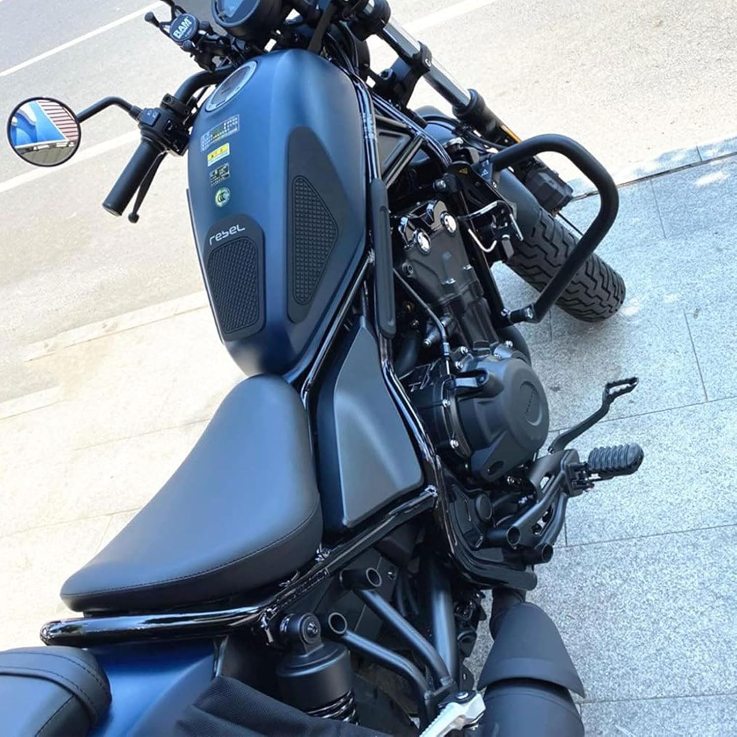 

Tank Pad Sticker Fuel Tank Sticker Oil Gas Cap Decal Cover Protector Waterproof fit for Ho&nda Rebel CMX 250 CMX300 CMX500 CMX 500 Modified