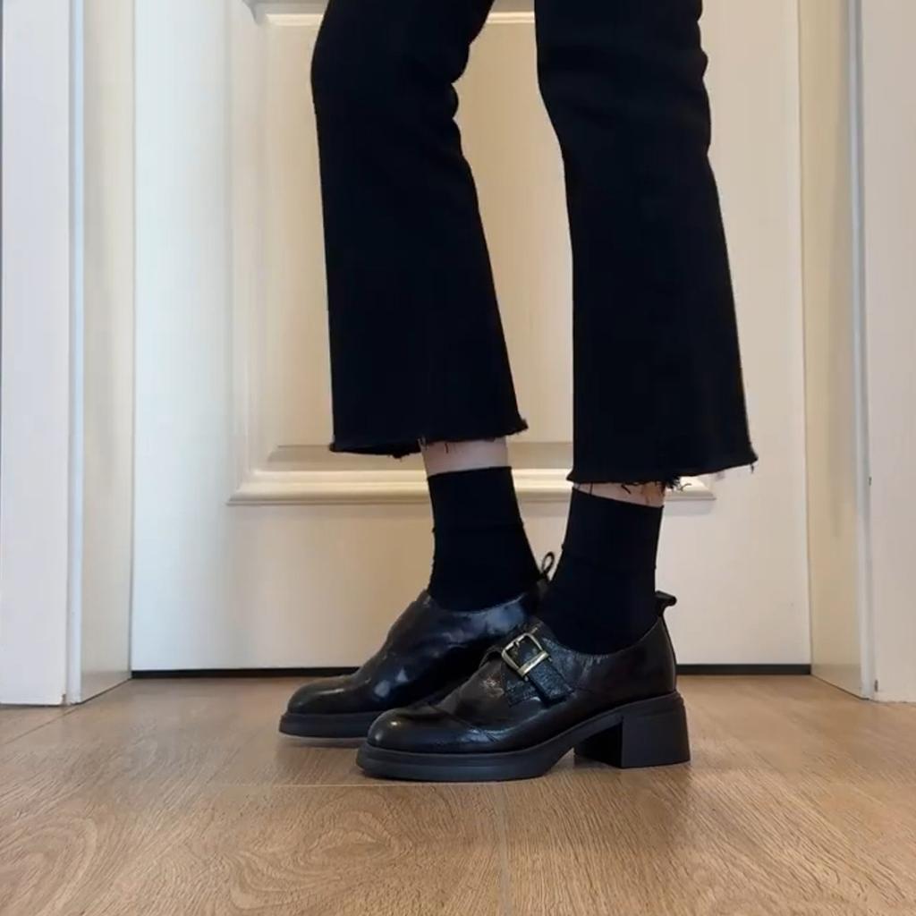 Sheepskin Version~ Retro Belt Buckle Deep Mouth Loafers Women's Simple Commuting Thick Heel One Pedal British Style Small Leather Shoes