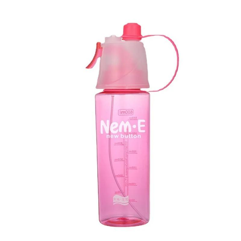 

600 мл Спортивная бутылка для воды Питьевой спрей Туман Бутылка для воды Мужская и женская пластиковая бутылка для воды для езды на велосипеде Туризм Открытый тренажерный зал 600ml красный