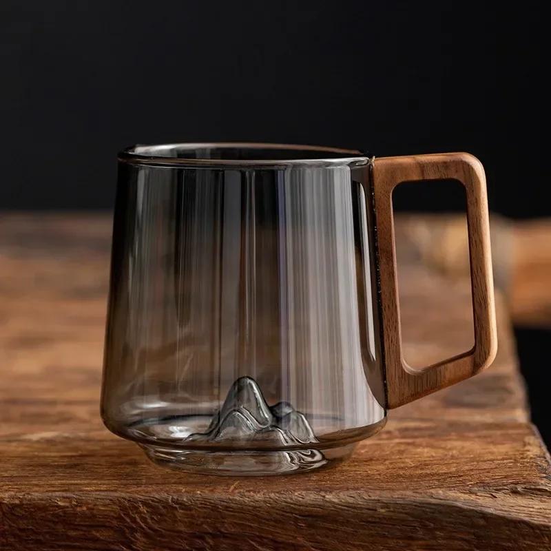 Guanshan Glas einwandige Trinkbecher mit seitlichem Holzgriff, Haushalts-Großraum-Milchtee-Saft einwandiges Glasgeschirr