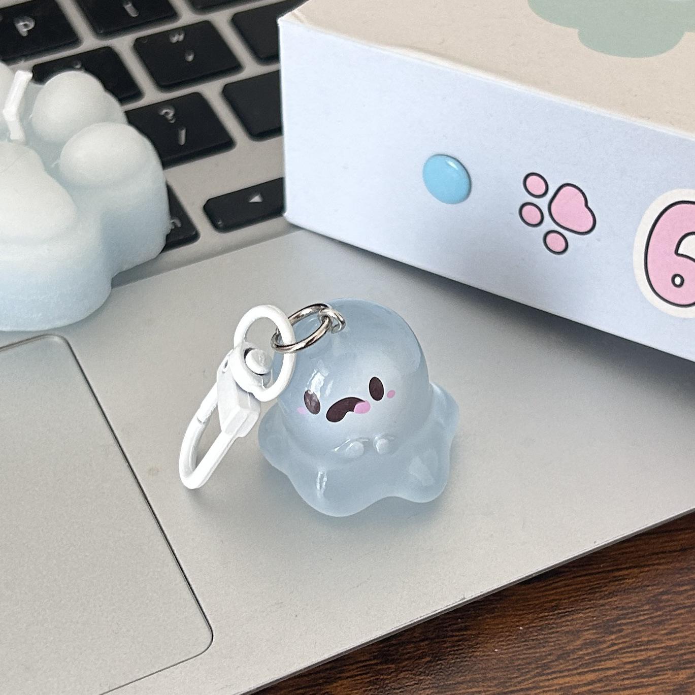 Светящийся 3D брелок-призрак: Милый мультяшный кулон на Хэллоуин для рюкзаков