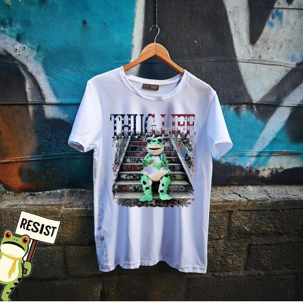 Thug Life Portland Frog Protest T-Shirt S