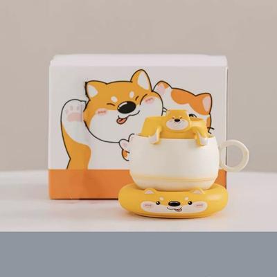 Ceramiczny kubek w kształcie psa z podstawką Zestaw porcelanowych kubków do herbaty Zawiera zaparzacz do herbaty i łyżeczkę dla osób pijących na co dzień