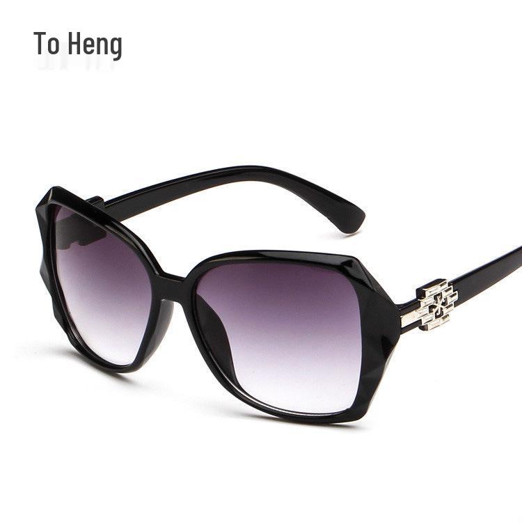 Retro Metal Women s Sunglasses 5045 – Large Frame, Trendy European  American Street Style