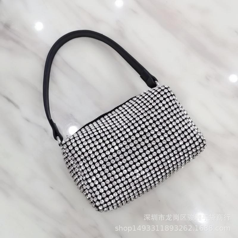 

Summer new small king bag flash diamond bag Internet celebrity yuko Xiaojing with diamond king rhinestone bag