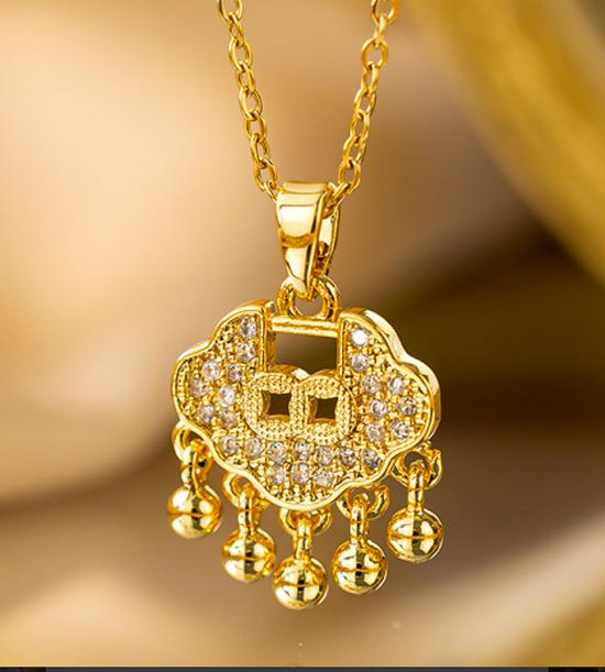 Elegant Light Luxury Zircon Necklace for Women - Gold-Plated, Simple Clavicle Chain