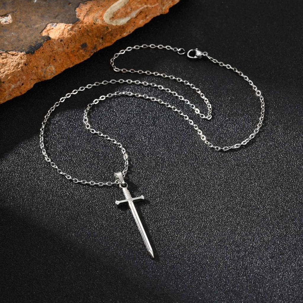 Retro Gotische Edelstahl-Langschwert-Kreuz-Anhänger-Halskette, Punk Hip Hop Geometrische Halskette, Mode Party Schmuck für Männer