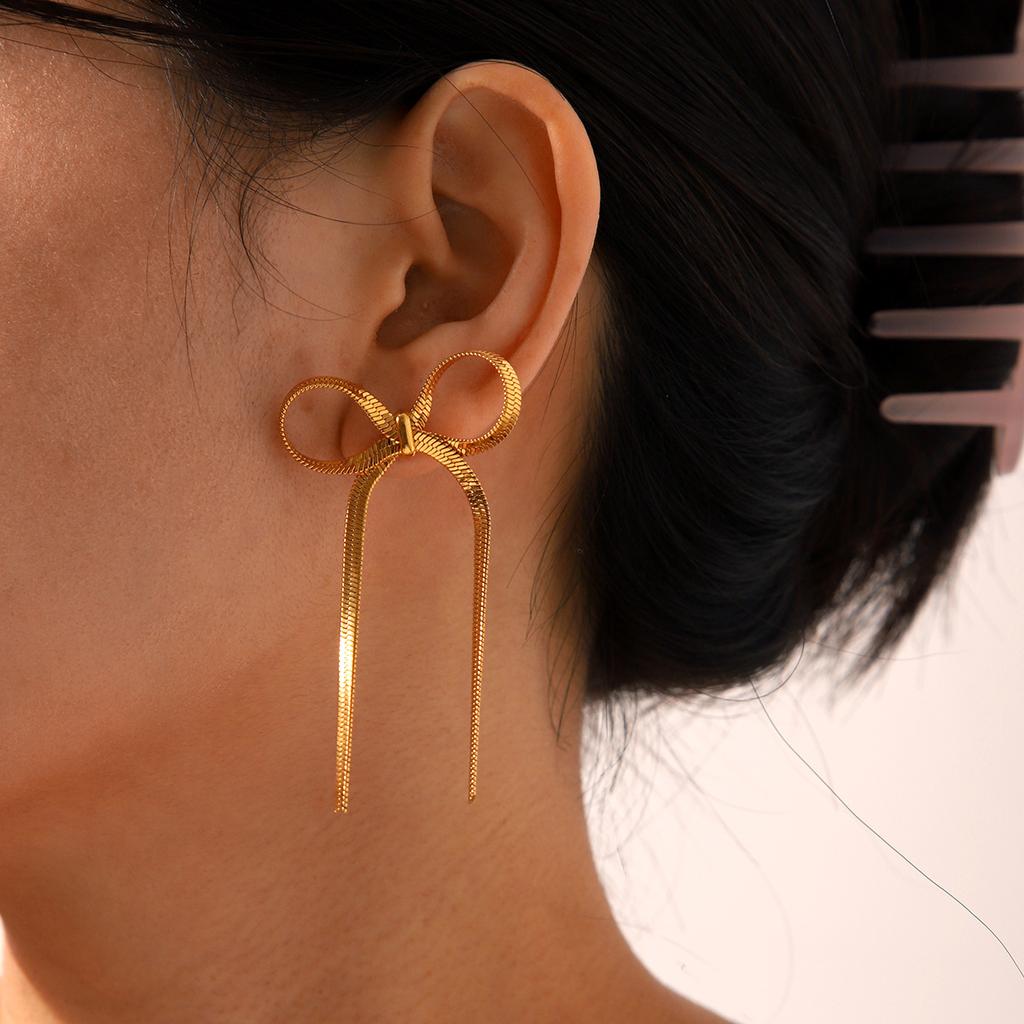 Golden Snake Bone Chain Bow Earrings For Women Fashion Versatile Dainty Ear Jewelry