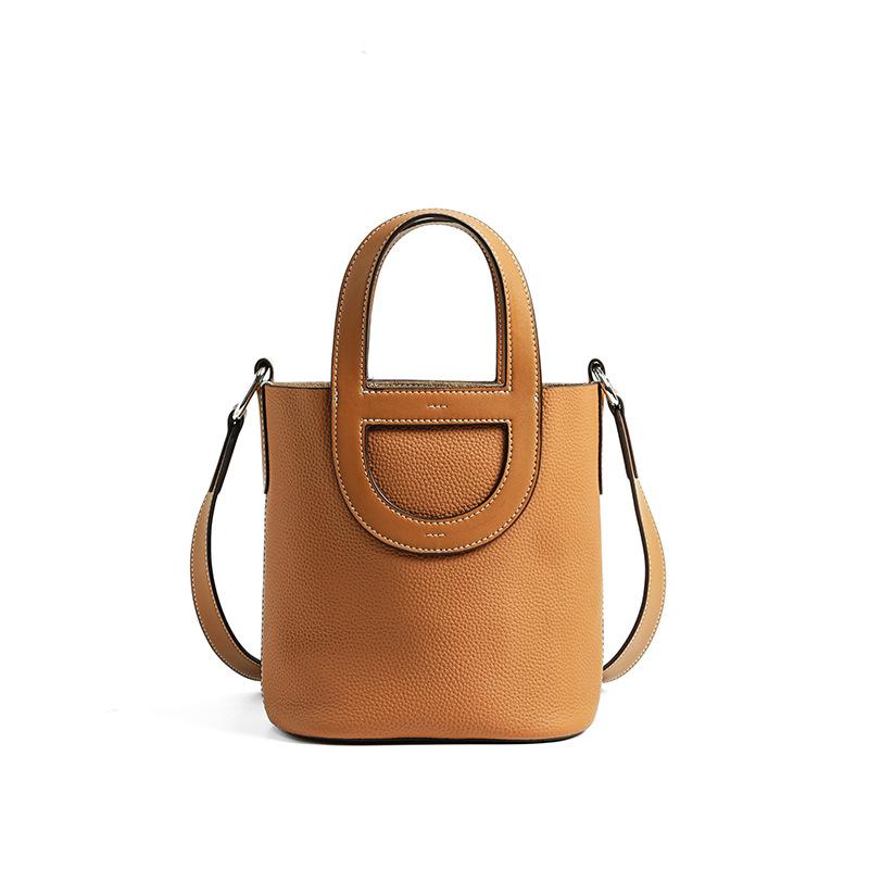 Genuine Leather Crossbody Bucket Bag A Perfect Hand-carried Handbag for Women Commuting To Work
