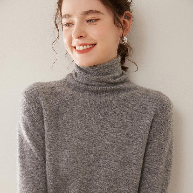 Cashmere Stack Collar Sweater: 2025 Autumn/Winter Women's Loose Slimming Korean Style Pullover Base Layer.