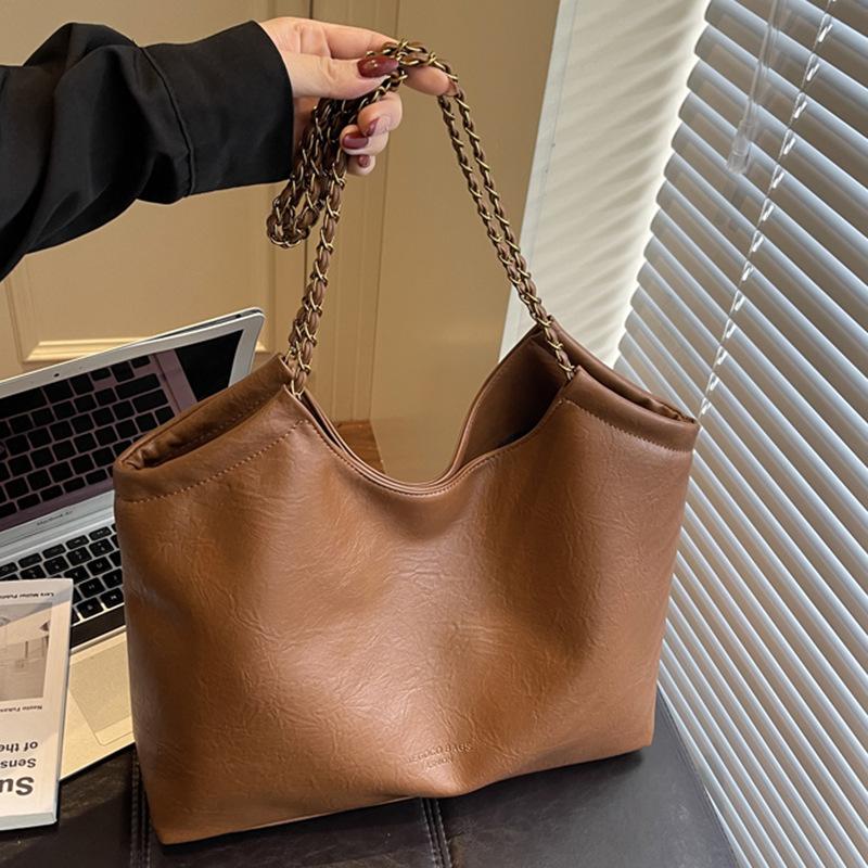 Korean version of niche simple bag women's 2025 autumn new trendy shoulder bag high value large capacity tote bag